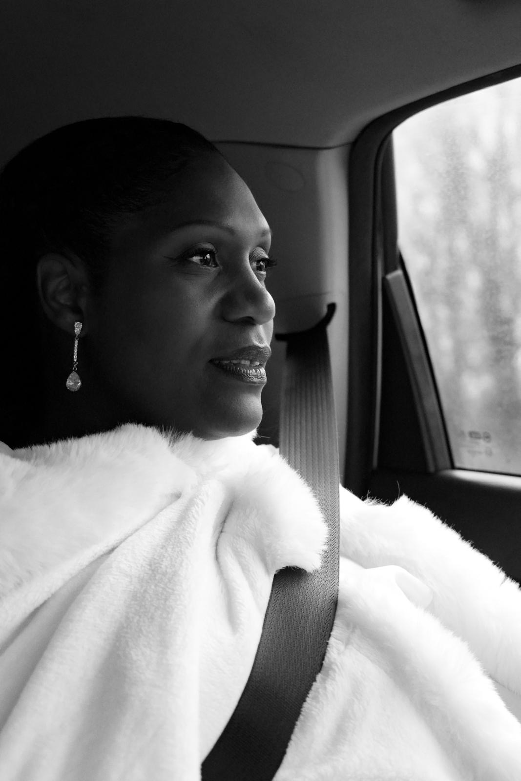 Portrait noir et blanc de mariée